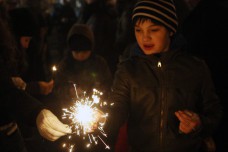 Entuziasm si speranta.Romanii au intrat in noul an cu ganduri bune si ceva regrete pentru cel trecut